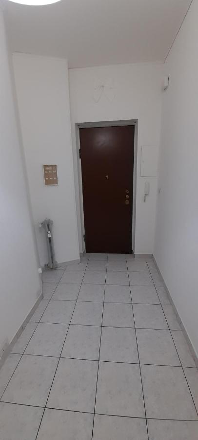 Bellissimo Alloggio Vicino Alla Metro Bengasi,Lino House 都灵 外观 照片