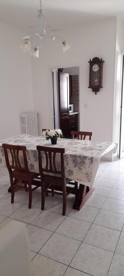Bellissimo Alloggio Vicino Alla Metro Bengasi,Lino House 都灵 外观 照片
