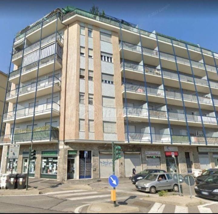 Bellissimo Alloggio Vicino Alla Metro Bengasi,Lino House 都灵 外观 照片